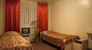 Гостиница Уют Плюс Петрозаводск Двухместный номер эконом-класса с 2 отдельными кроватями-2