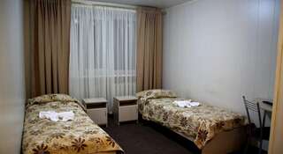 Гостиница Уют Плюс Петрозаводск Двухместный номер с 2 отдельными кроватями-13